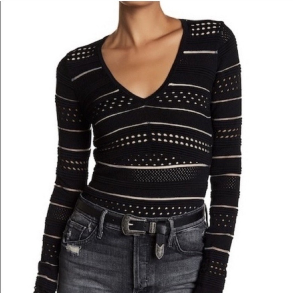 Bailey 44 Nikki V-neck Eyelet Lace Long Sleeve Top Size M